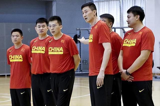 这群县城里的青年人的各色人生共同构成了一个开放性的结尾，这就是贾樟柯的叙事原则。